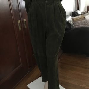 Gorgeous Ralph Lauren suede pants in olive